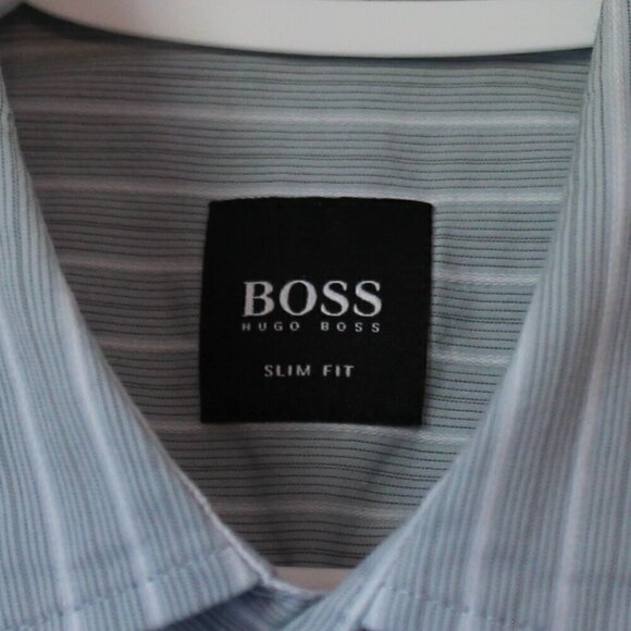 Hugo Boss Women's Button Down Shirt,  Size Medium - Picture 4 of 4